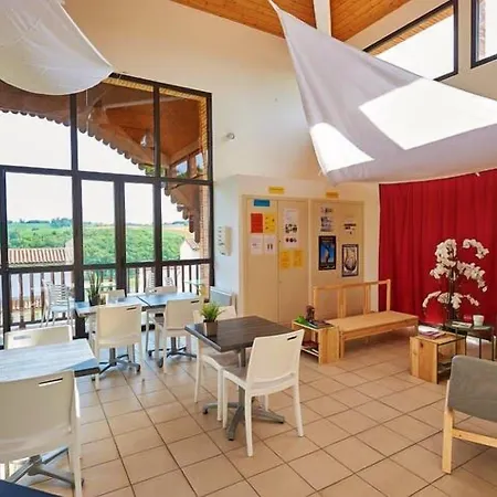 L'oustal Del Carlat 3*