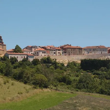 L'oustal Del Carlat База отдыха