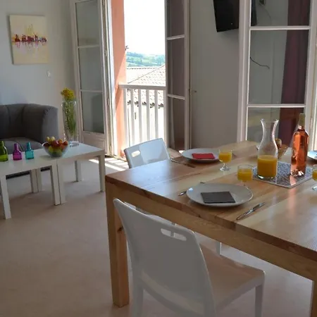 L'oustal Del Carlat 3*