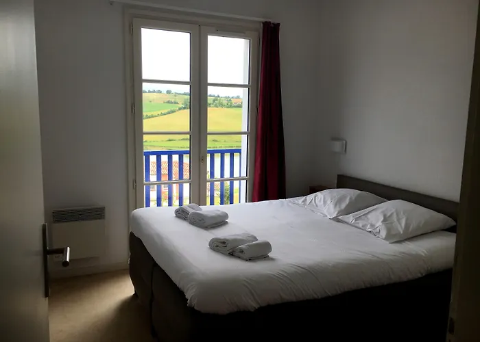 劳斯塔尔德尔卡拉特酒店