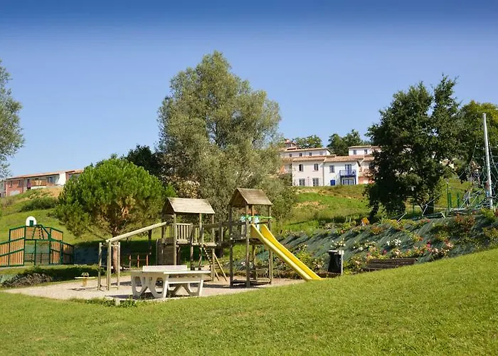 劳斯塔尔德尔卡拉特酒店 3* Carla-Bayle